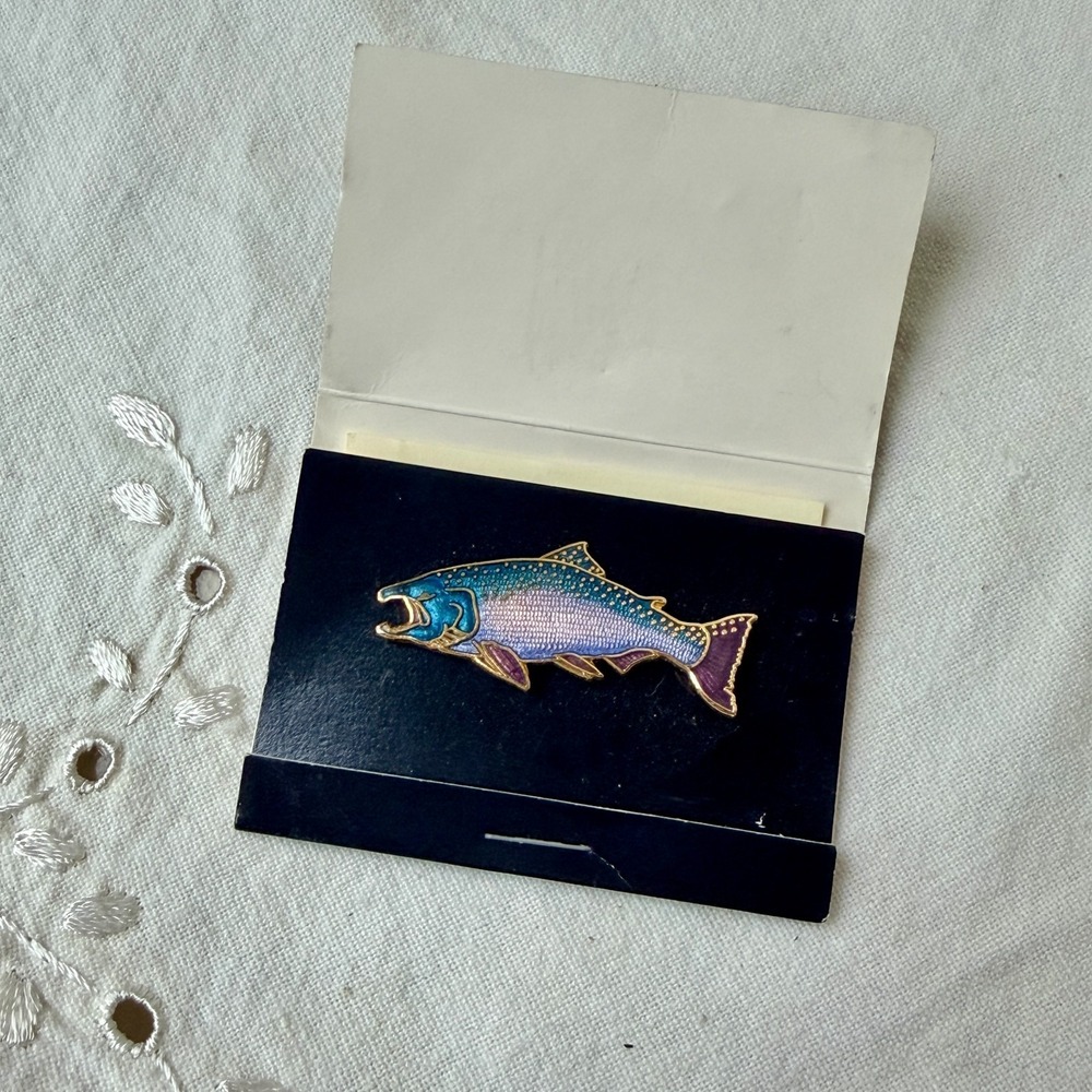 Vintage Wm Spear Design King Salmon Lapel Hat Enamel Pin Brooch Alaska Fish